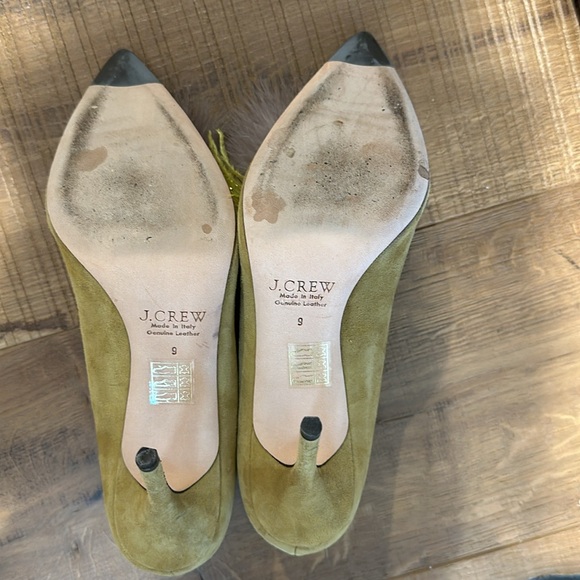 J Crew Collection Citron Suede Pumps with Feather and Jewel Embellishment Size 9 - Picture 7 of 7